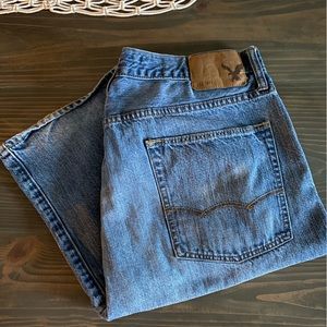 Like new. Men’s American Eagle Bootcut Jeans 36x36
